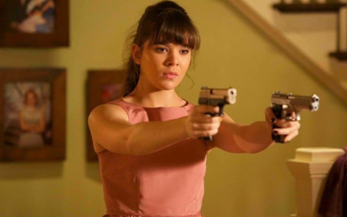 Corujão de hoje (17/8): Globo exibe filme Escola de Espiões, com Hailee  Steinfeld · Notícias da TV