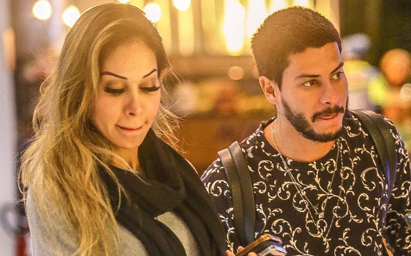 Arthur Aguiar Volta Com Maíra Cardi Ex Bbb Revela Futuro Com A Coach