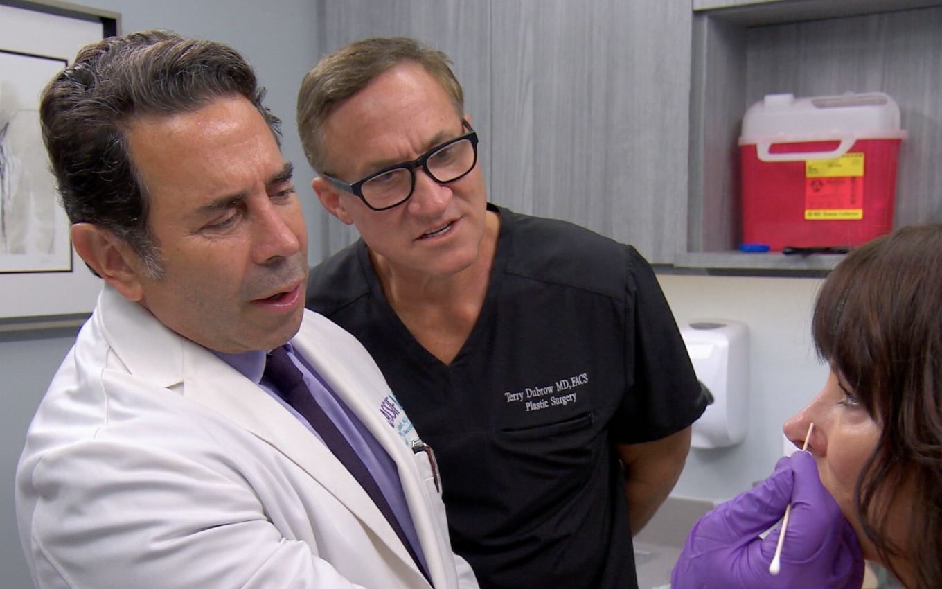 Dr. Dubrow, de Botched, abre o jogo sobre cirurgias plásticas em