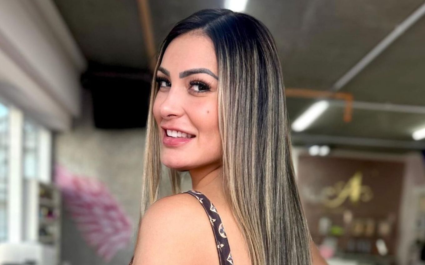 Após usar filho como câmera de pornô Andressa Urach rejeita vídeo com a nora Notícias da TV