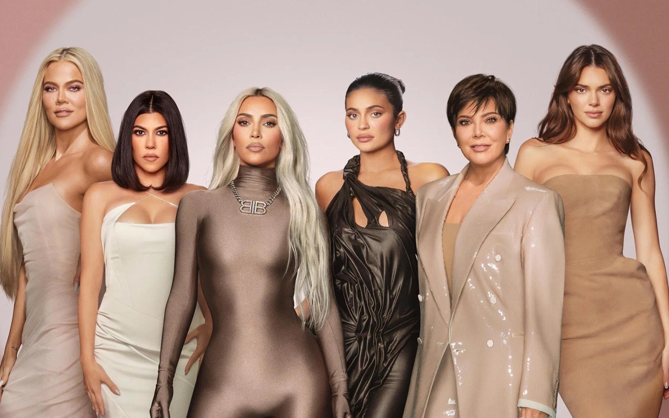 Responsável pela fama das Kardashians, canal E! destrói a família em