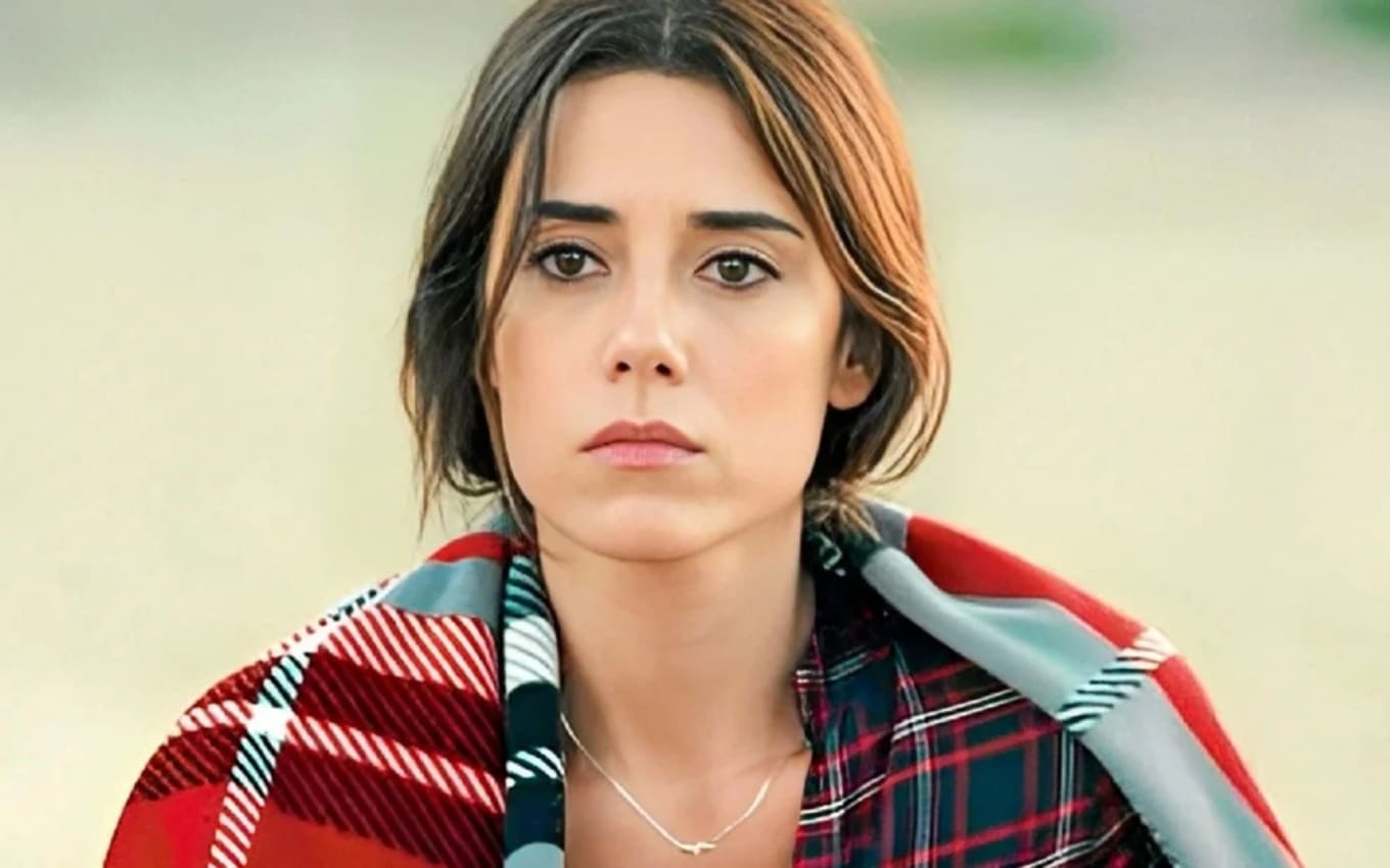 Cansu Dere na novela Mãe