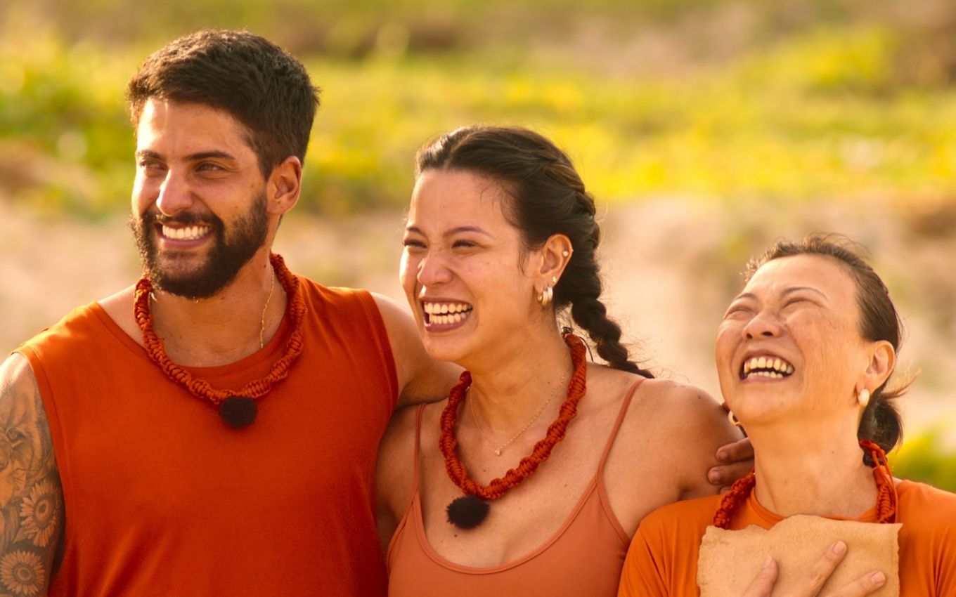 Miguel, Camila e Celina sorridentes