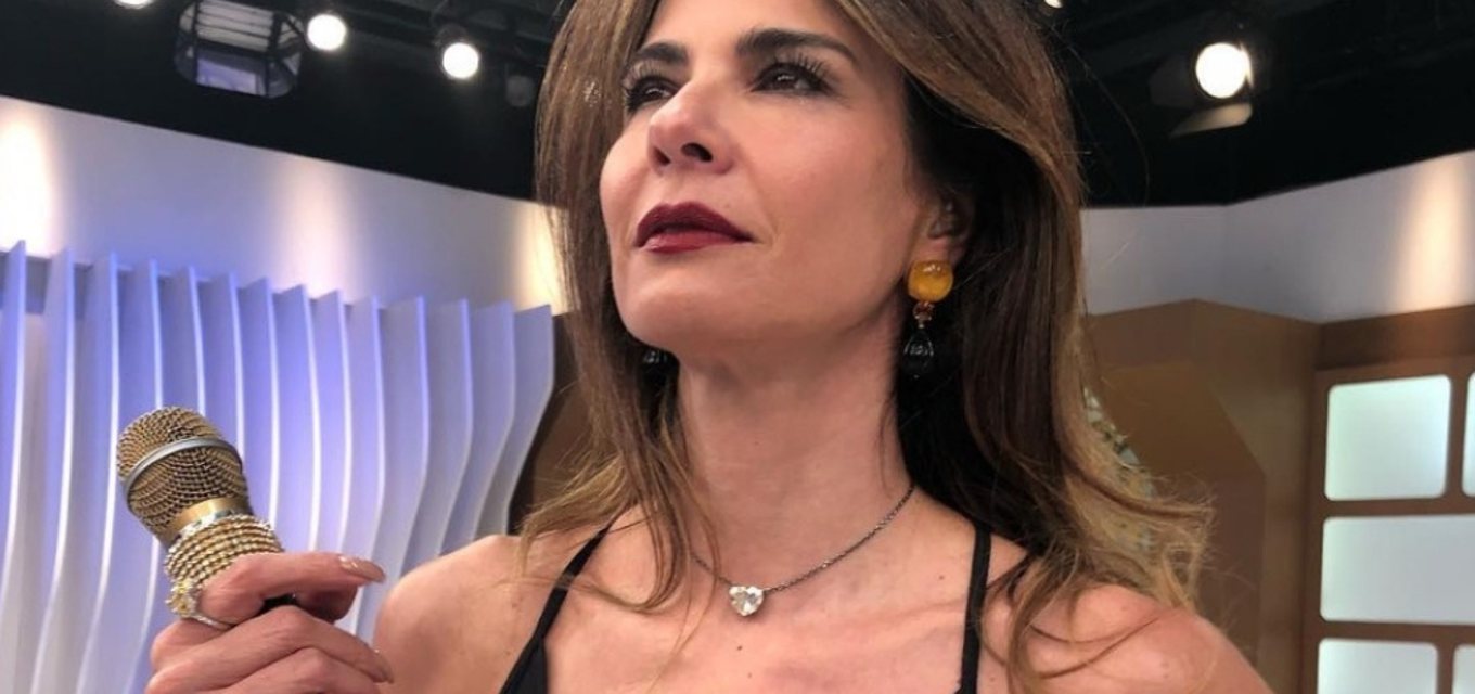 Luciana Gimenez grava programa festejando vitória de Bolsonaro; veja vídeo  · Notícias da TV